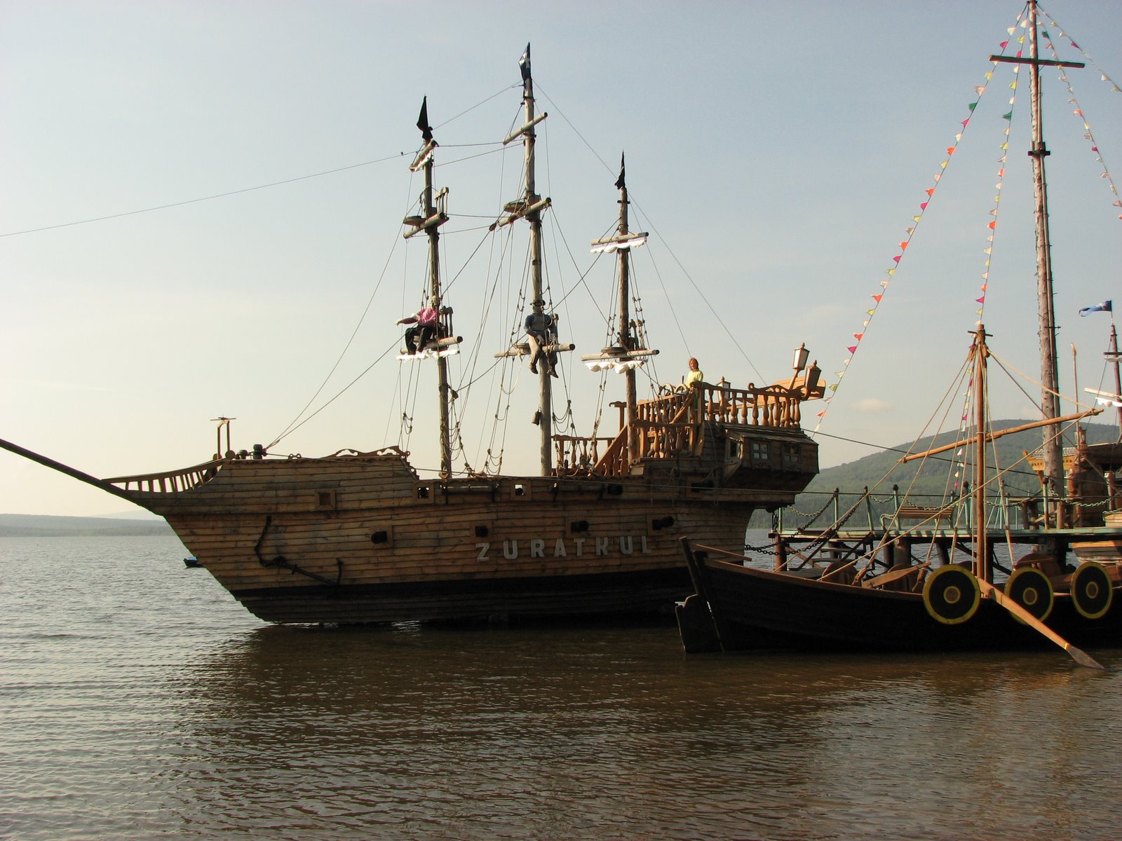 Kitova Pristan, Zuratkul